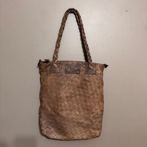 Langellotti woven distressed leather shoulder bag
